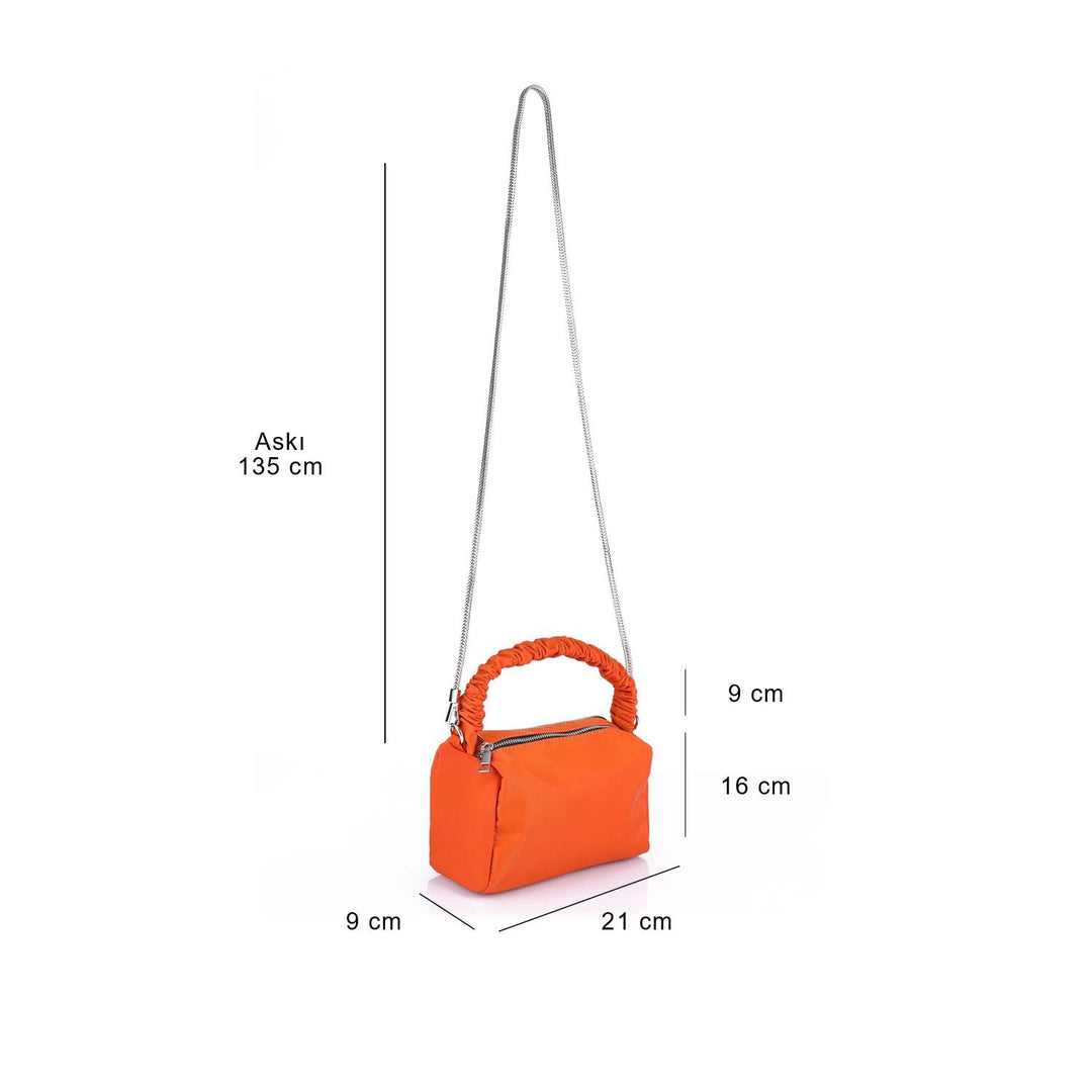 Bath Women's Chain Shoulder Bag and Crossbody Bag