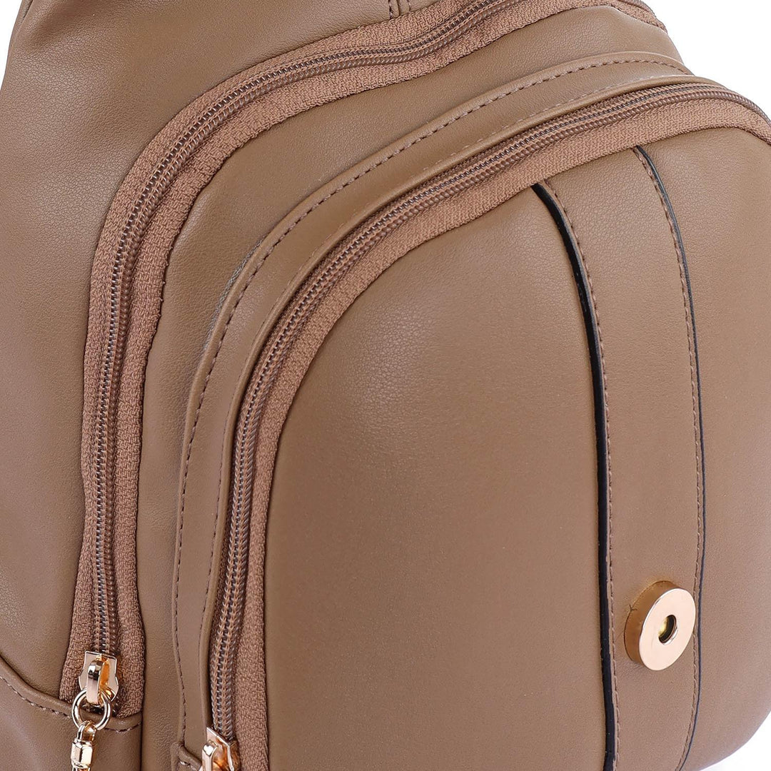 Lariva Women's Adjustable Strap Backpack