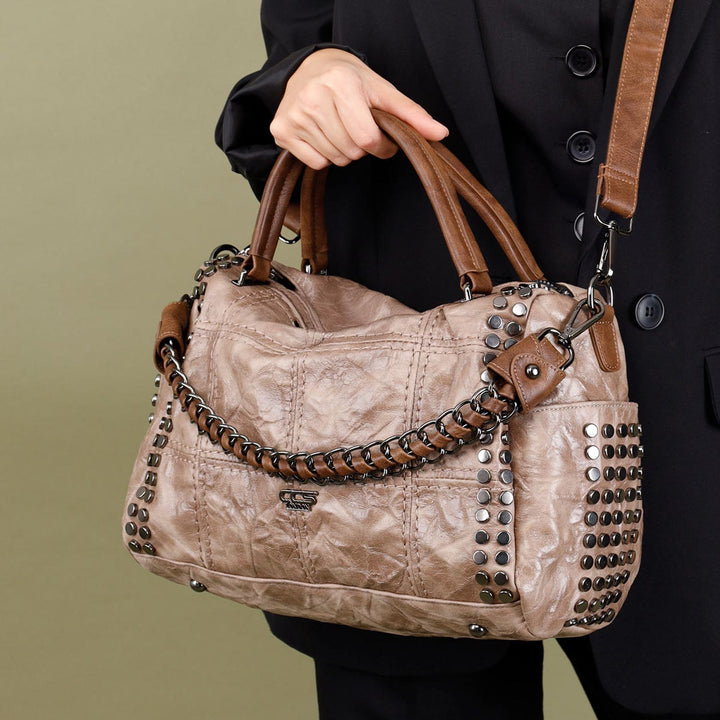 Yasur Women's Chain Detailed Crossbody Bag