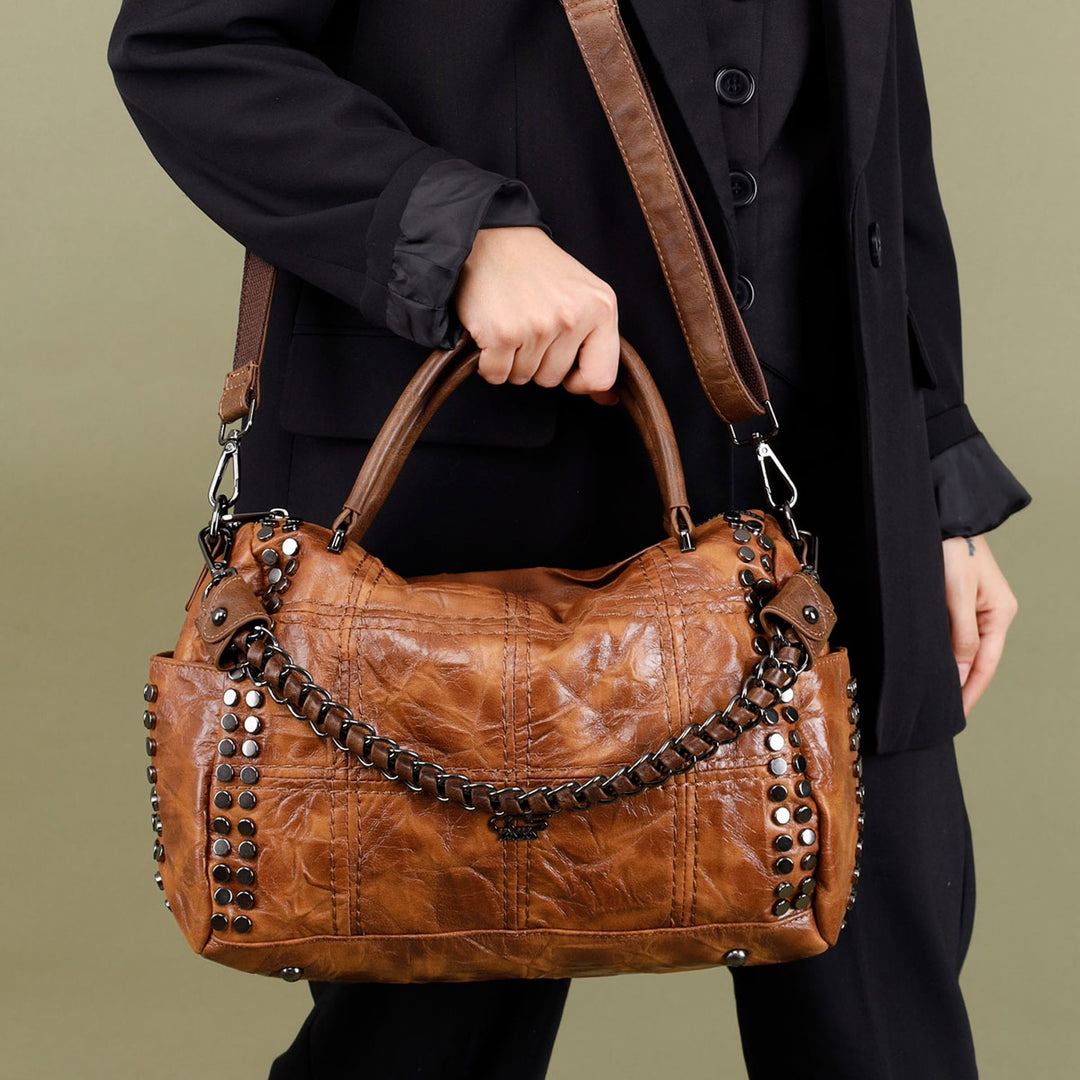 Yasur Women's Chain Detailed Crossbody Bag